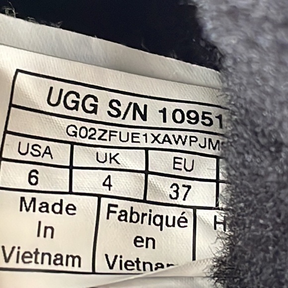 Ugg slippers - Picture 10 of 10